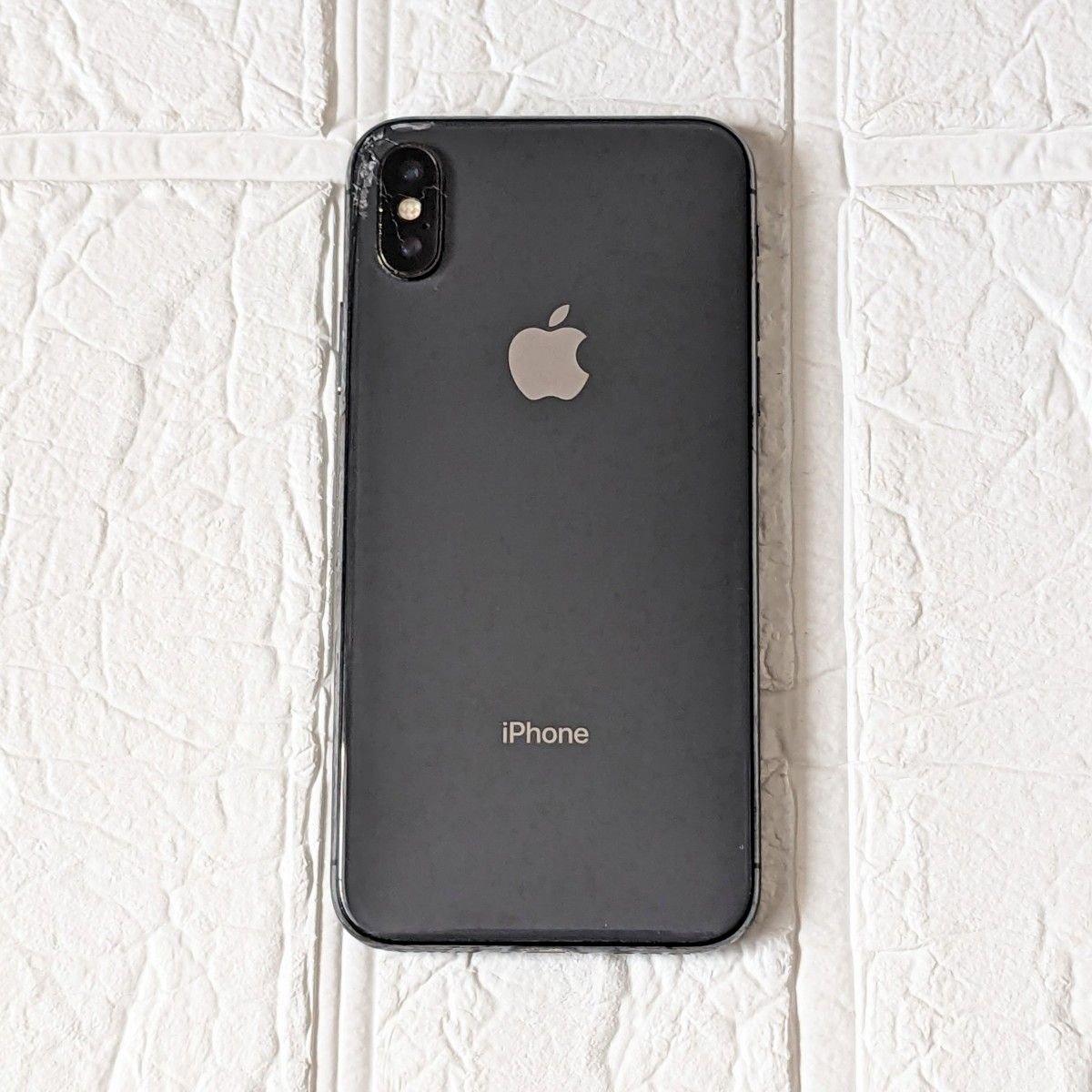 訳あり特価】iPhone X 256GB ドコモ SIMロックなし おまけ2種類付き