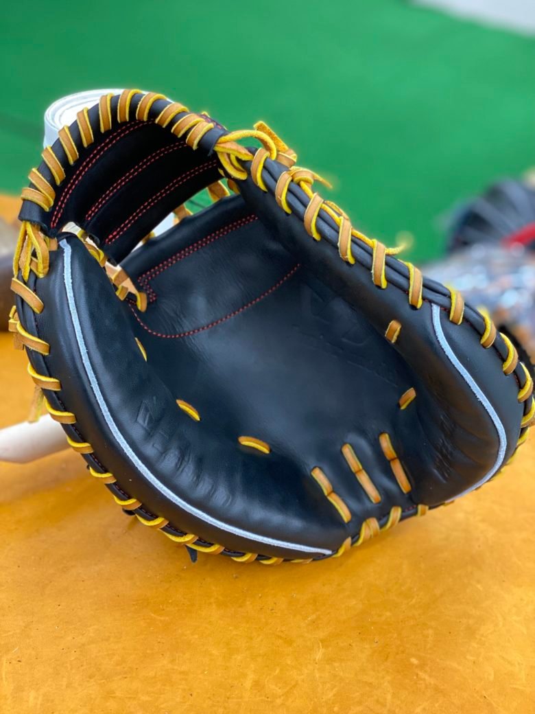 クセになる捕球感】ハタケヤマの少年用キャッチャーミットJC8型が安定