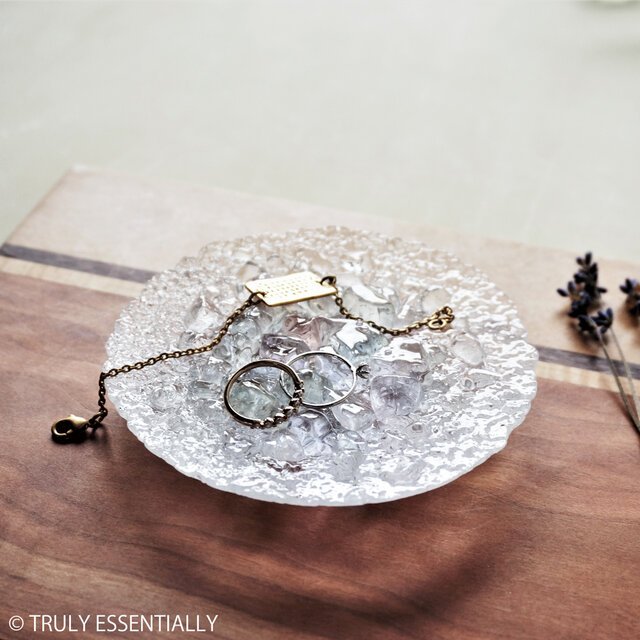 ガラスのアクセサリートレイ -「 KAKERAの光 」 ○ ライラック・12cm