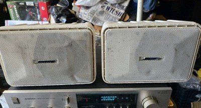 Bose Model 101 Music Monitor Set of 2 Loud Speakers White Free