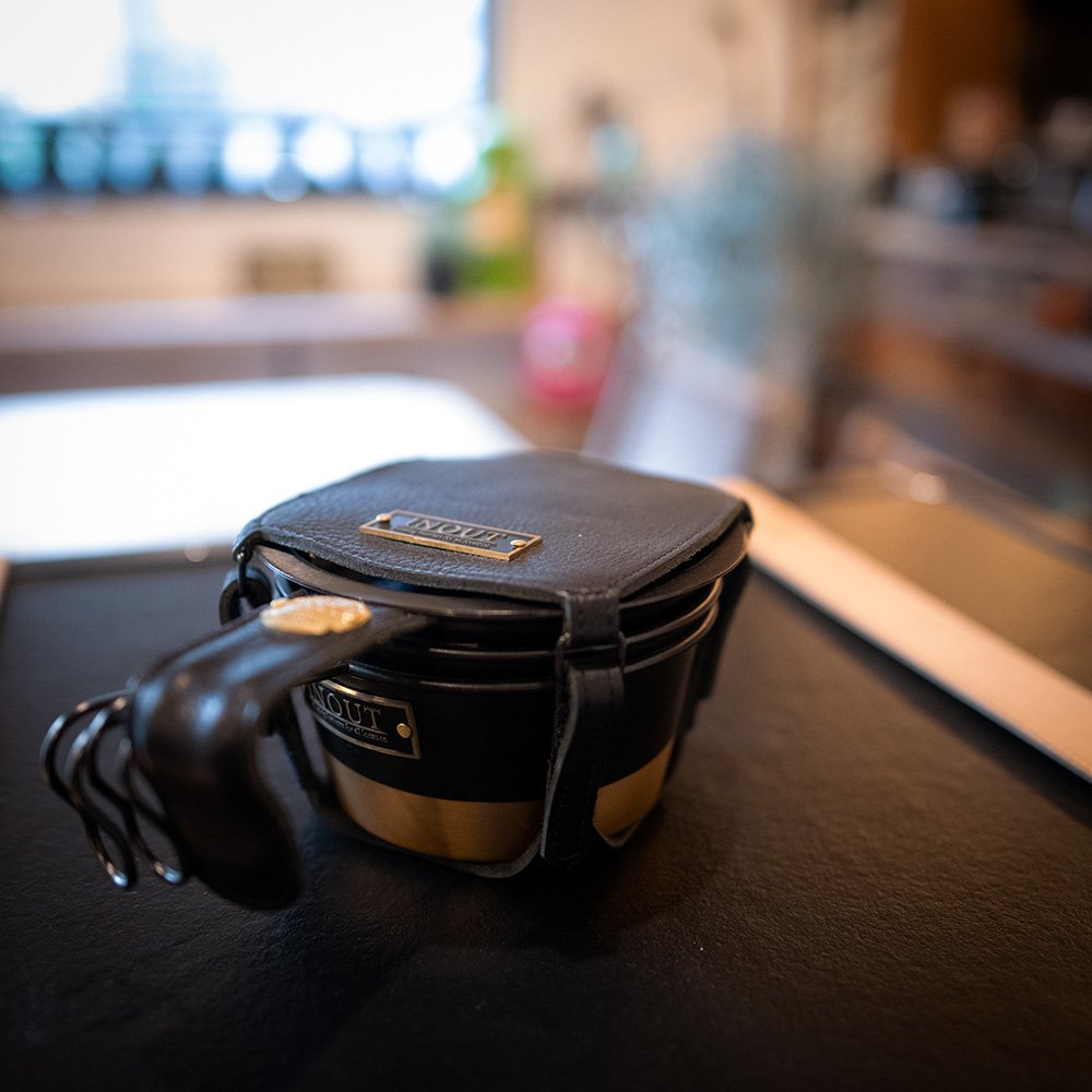 INOUT （イナウト） / Sierra Cup Leather case 【BLACK】