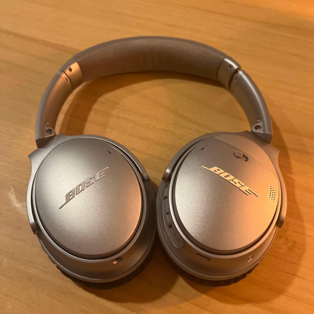 Bose ヘッドフォン シルバー - メルカリ