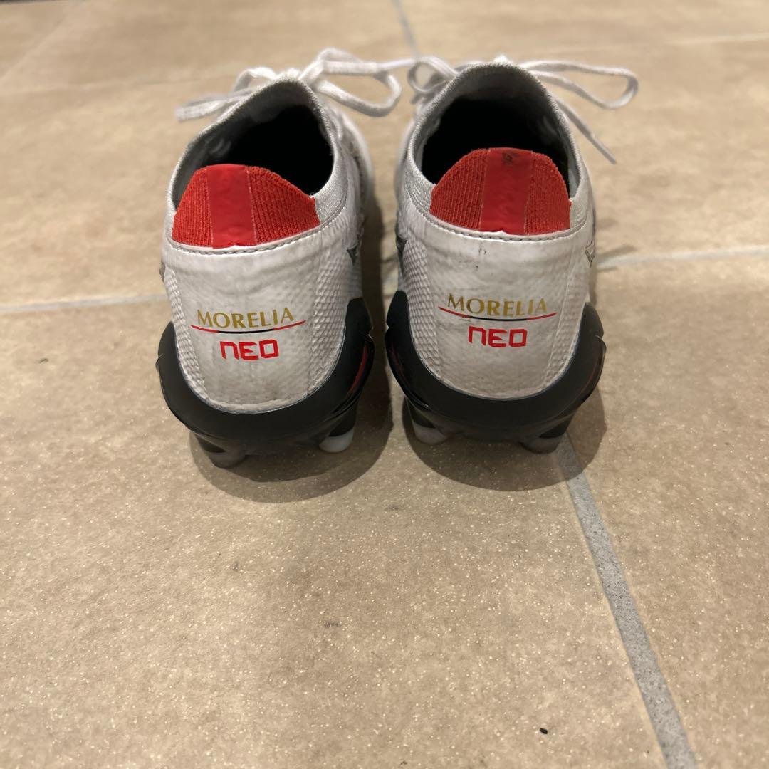 ミズノ　モレリアネオ4β 24.5cm